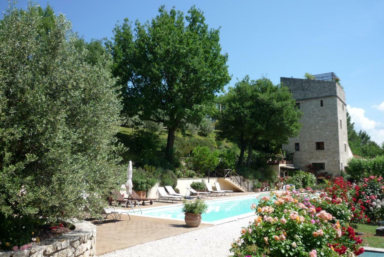 Torre Del Falco Casa de hóspedes Spoleto Exterior foto